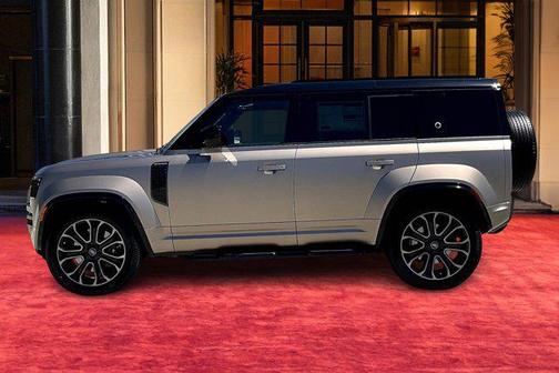 2025 Land Rover Defender P635 OCTA