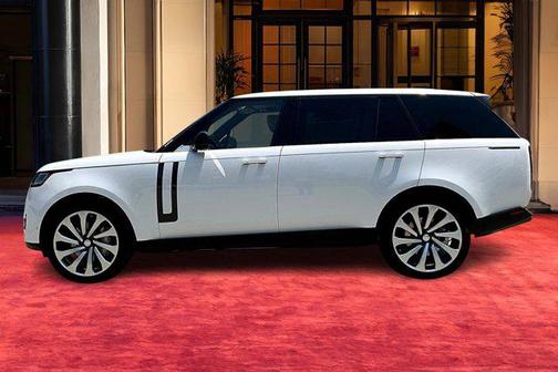 2025 Land Rover Range Rover P530 SE 7 Seat
