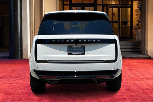 2025 Land Rover Range Rover P530 SE 7 Seat