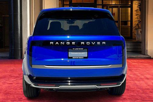 2025 Land Rover Range Rover P530 SE 7 Seat