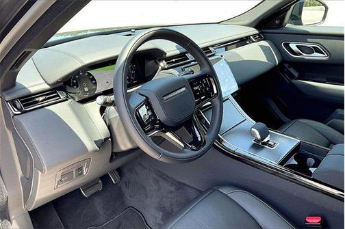 2026 Land Rover Range Rover Velar P400 Dynamic SE
