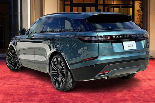 2026 Land Rover Range Rover Velar P250 SE R-Dynamic