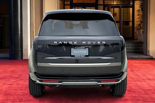2025 Land Rover Range Rover P530 SE