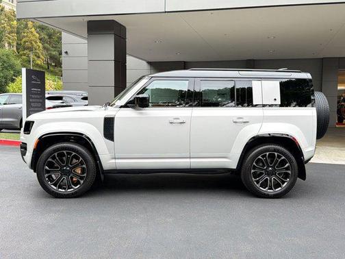 Borasco Grey 2026 Land Rover Defender P635 OCTA
