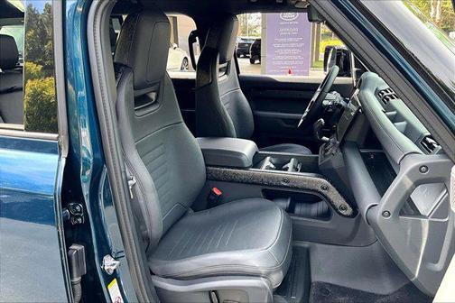 2026 Land Rover Defender P635 OCTA