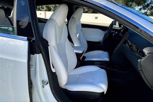 2021 Tesla Model S Long Range