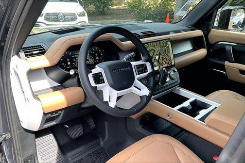 2026 Land Rover Defender P400 X-Dynamic SE