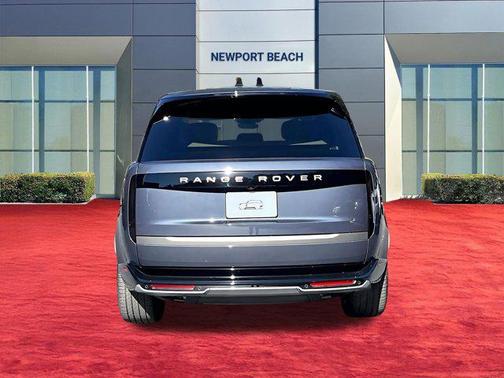 1eh/Blue 2026 Land Rover Range Rover P400 SE