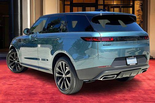 2025 Land Rover Range Rover Sport SE