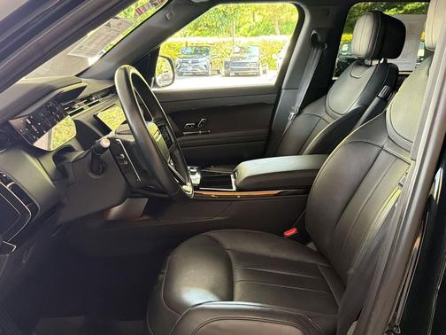 Santorini Black Metallic 2023 Land Rover Range Rover Sport SE