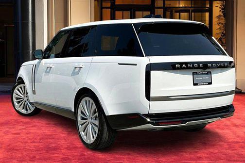 2025 Land Rover Range Rover P400 SE