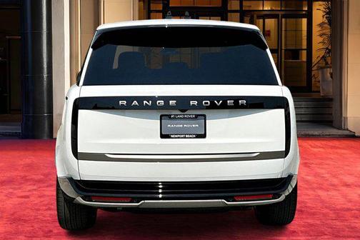 2025 Land Rover Range Rover P400 SE