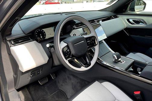 2026 Land Rover Range Rover Velar P250 SE R-Dynamic