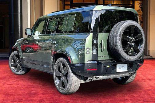 2026 Land Rover Defender P400 X-Dynamic SE