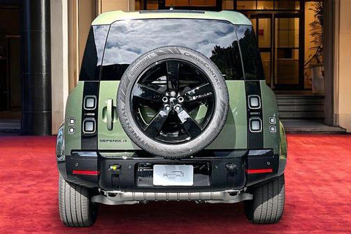 2026 Land Rover Defender P400 X-Dynamic SE