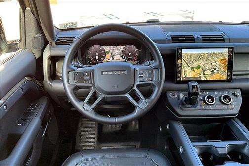 2025 Land Rover Defender 110 P400 S