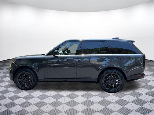 Carpathian Grey Premium Metallic 2026 Land Rover Range Rover P400 SE