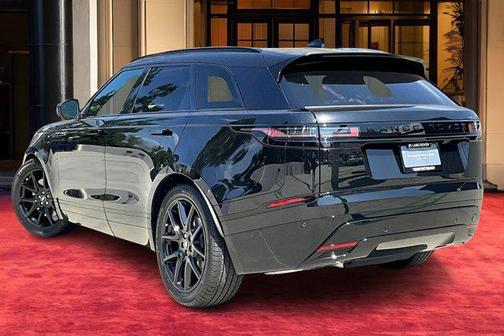 2026 Land Rover Range Rover Velar P250 SE R-Dynamic