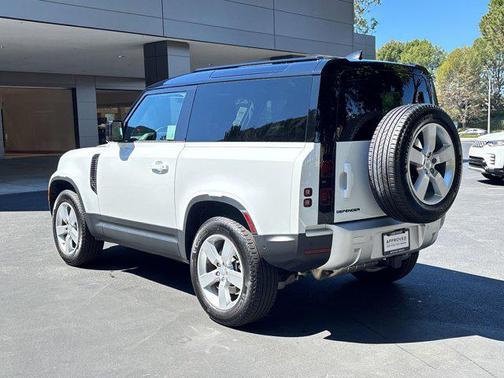 Fuji White 2025 Land Rover Defender 90 P300 S