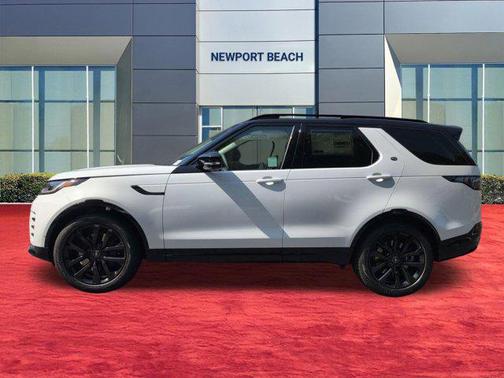 1aa/White 2026 Land Rover Discovery Gemini Edition