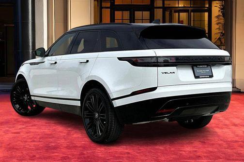 2026 Land Rover Range Rover Velar P250 SE R-Dynamic
