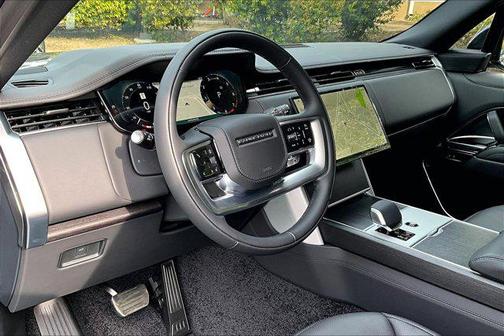 2026 Land Rover Range Rover P400 SE