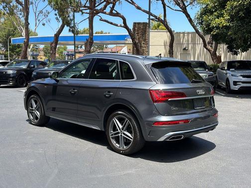 Gray 2021 Audi Q5 Premium