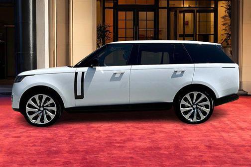 2025 Land Rover Range Rover P400 SE 7 Seat