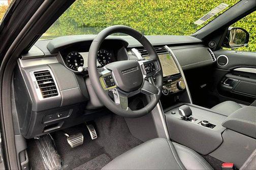 2026 Land Rover Discovery Gemini Edition