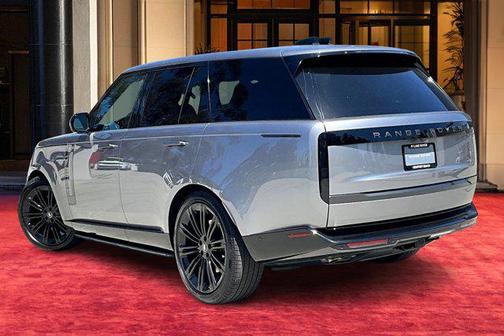 2025 Land Rover Range Rover P530 SE