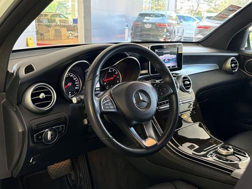 Polar White 2018 Mercedes-Benz GLC 300 Base
