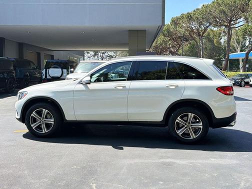 Polar White 2018 Mercedes-Benz GLC 300 Base