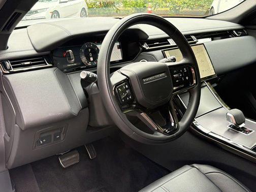 2026 Land Rover Range Rover Velar P250 SE R-Dynamic