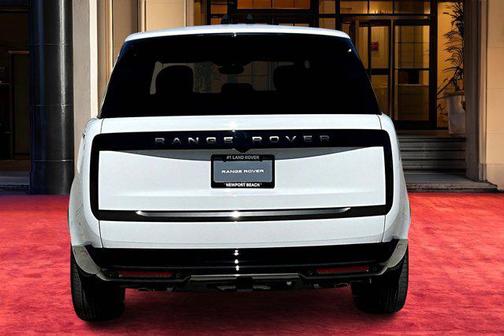 2025 Land Rover Range Rover P530 SE