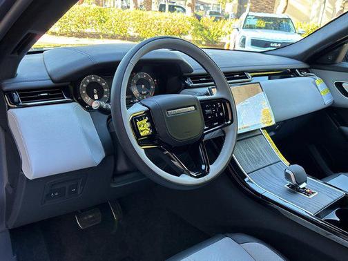 Varesine Blue Metallic 2026 Land Rover Range Rover Velar P250 SE R-Dynamic