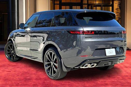 2025 Land Rover Range Rover Sport SE