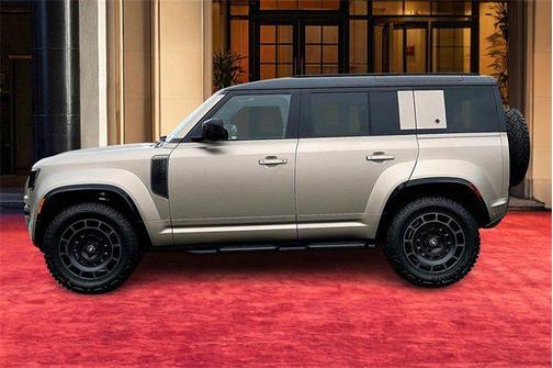 2025 Land Rover Defender P635 OCTA