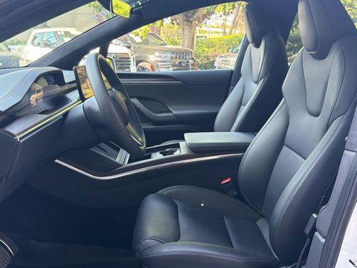 Pearl White Multi-Coat 2024 Tesla Model X Long Range