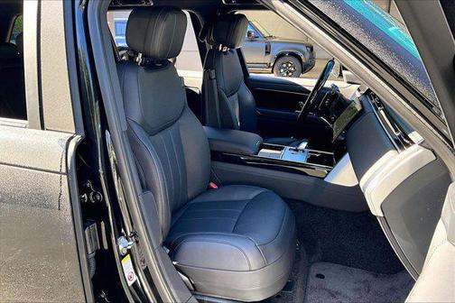 2026 Land Rover Range Rover P400 SE 7 Seat