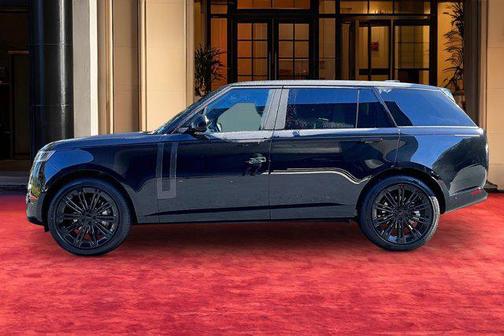 2026 Land Rover Range Rover P400 SE 7 Seat