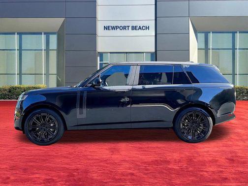 1ag/Black 2026 Land Rover Range Rover P400 SE 7 Seat