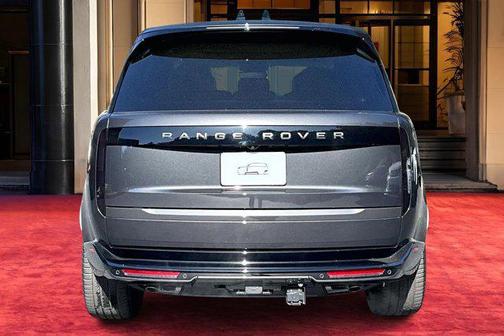 Carpathian Grey Premium Metallic 2026 Land Rover Range Rover P530 SE 7 Seat