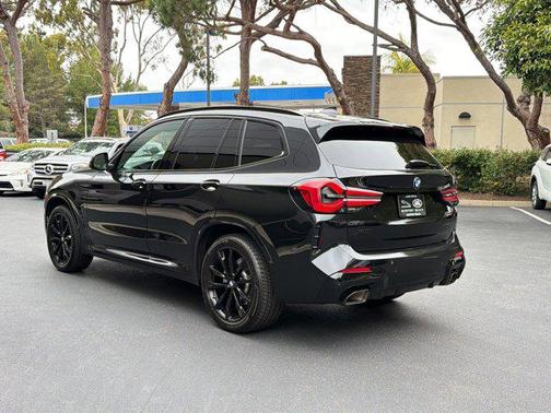 Black Sapphire Metallic 2024 BMW X3 xDrive30i