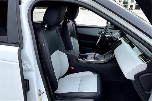 2026 Land Rover Range Rover Velar P250 SE R-Dynamic
