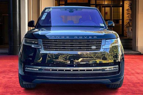 2023 Land Rover Range Rover P530 SE