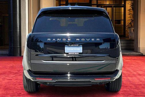 2025 Land Rover Range Rover P400 SE