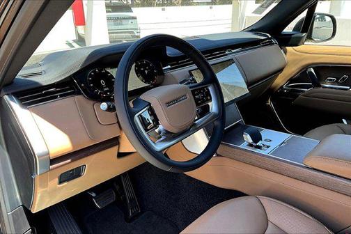 2025 Land Rover Range Rover P400 SE