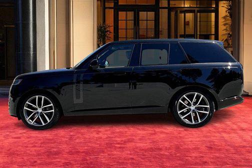 2025 Land Rover Range Rover P400 SE