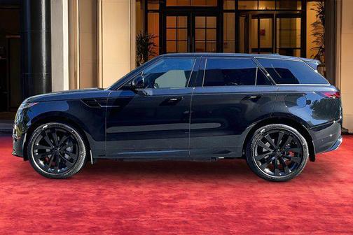 2026 Land Rover Range Rover Sport SE