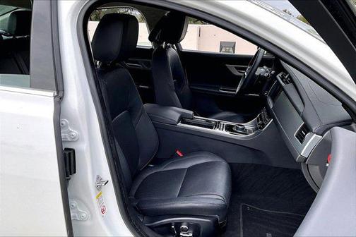 2019 Jaguar XF 25t Prestige